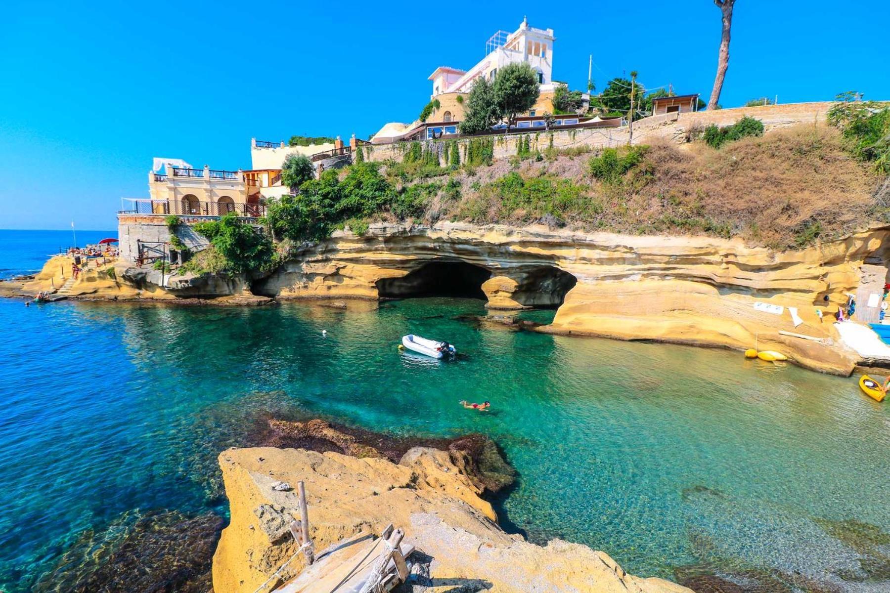مبيت وإفطار Donna Lena Relais Napoli المظهر الخارجي الصورة